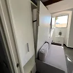 Petit Vue
